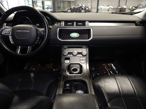 Used 2018 Land Rover Range Rover Evoque SE AWD/4WD image 23