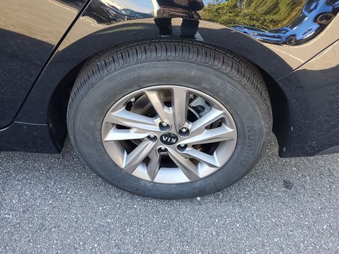 Certified 2020 Kia Optima LX image 36