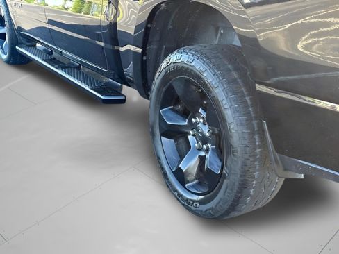 Used 2019 RAM 1500 Big Horn AWD/4WD image 30