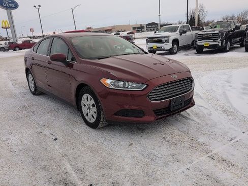 Used 2014 Ford Fusion S image 4