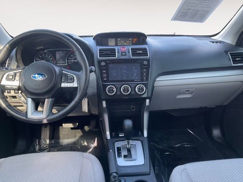 Used 2017 Subaru Forester 2.5i Premium image 10