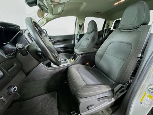 Used 2018 Chevrolet Colorado LT RWD image 11