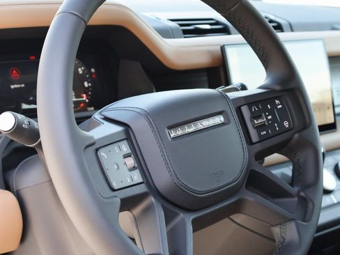 New 2025 Land Rover Defender 130 V8 AWD/4WD image 18