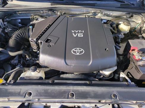 Used 2012 Toyota Tacoma PreRunner w/ TRD Sport Pkg image 21