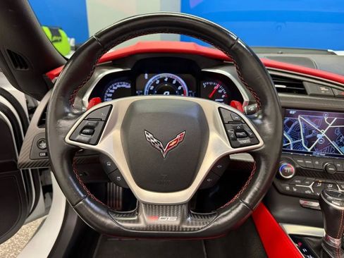 Used 2019 Chevrolet Corvette Z06 RWD image 17