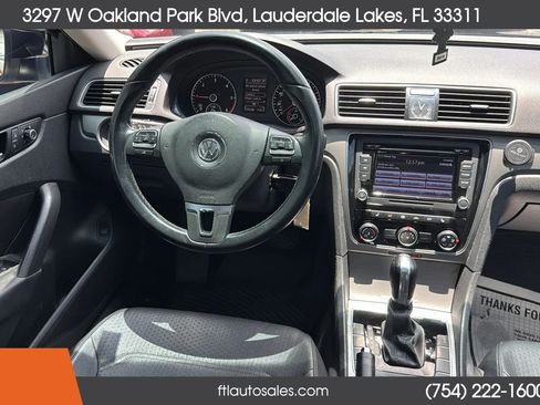 Used 2015 Volkswagen Passat TDI SE FWD image 29