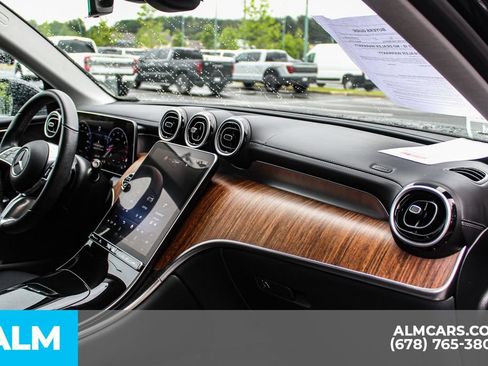 Used 2023 Mercedes-Benz GLC 300 image 23