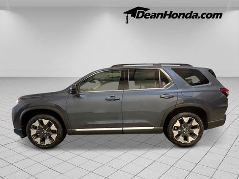 New 2026 Honda Pilot Touring image 2