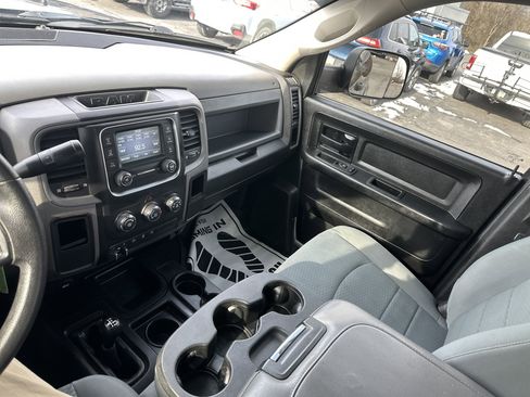 Used 2018 RAM 2500 Tradesman w/ Chrome Appearance Group image 22