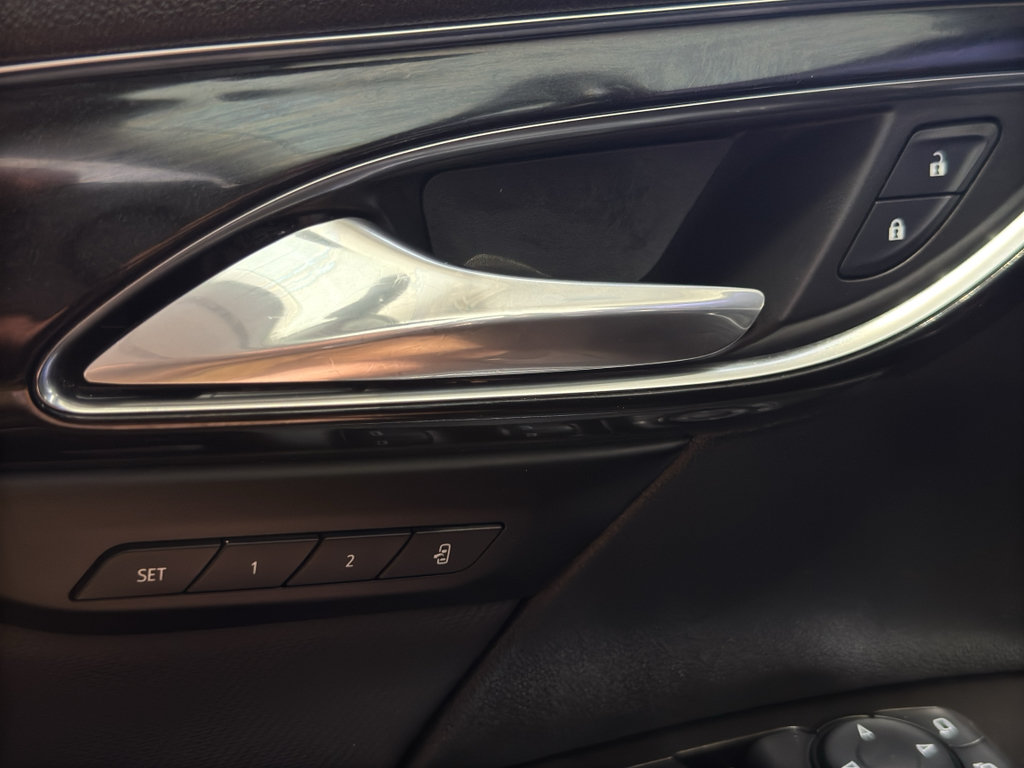Used 2024 Buick Envision Preferred AWD/4WD image 32