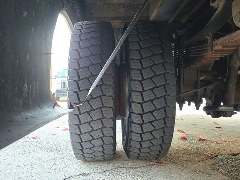 Used 2019 Ford F550 2WD Regular Cab Super Duty image 19