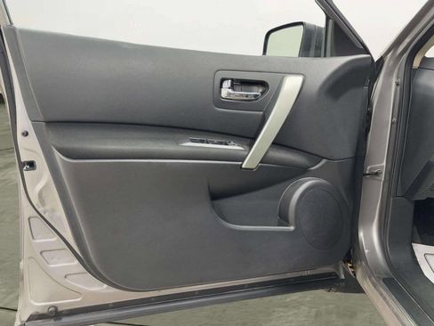 Used 2013 Nissan Rogue S image 10