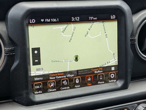 Used 2023 Jeep Wrangler Unlimited Sahara w/ Cold Weather Group AWD/4WD image 21