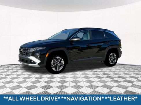 Used 2025 Hyundai Tucson SEL AWD/4WD image 2