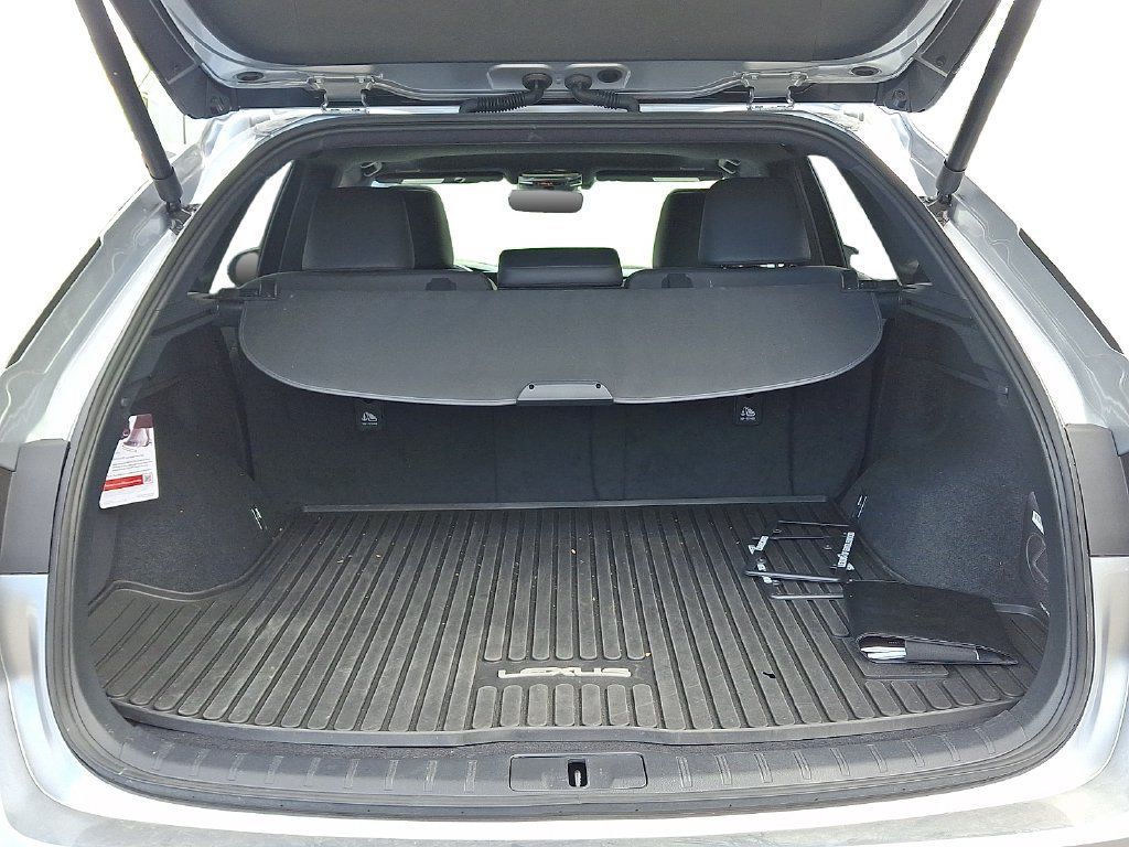 Used 2024 Lexus RX 350 Premium w/ Accessory Package AWD/4WD image 28