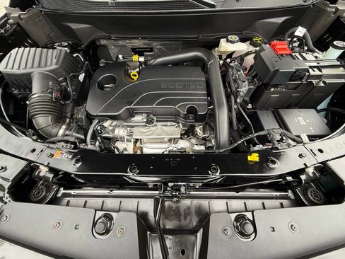 Used 2025 Chevrolet Equinox RS w/ Convenience Package III image 33