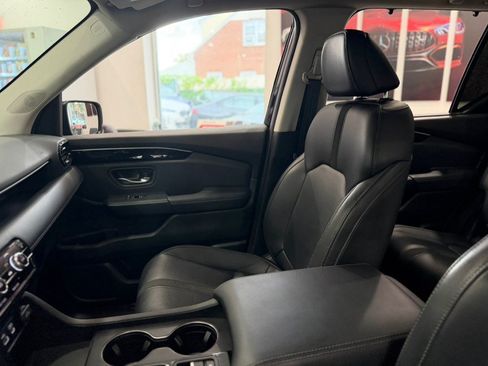 Used 2024 Honda Pilot EX-L image 12