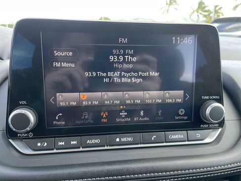 Used 2024 Nissan Rogue S image 12