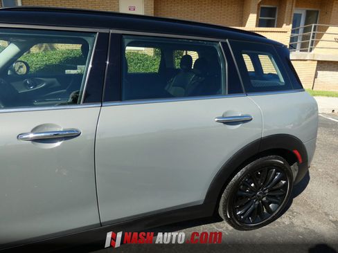 Used 2017 MINI Cooper Clubman FWD image 13