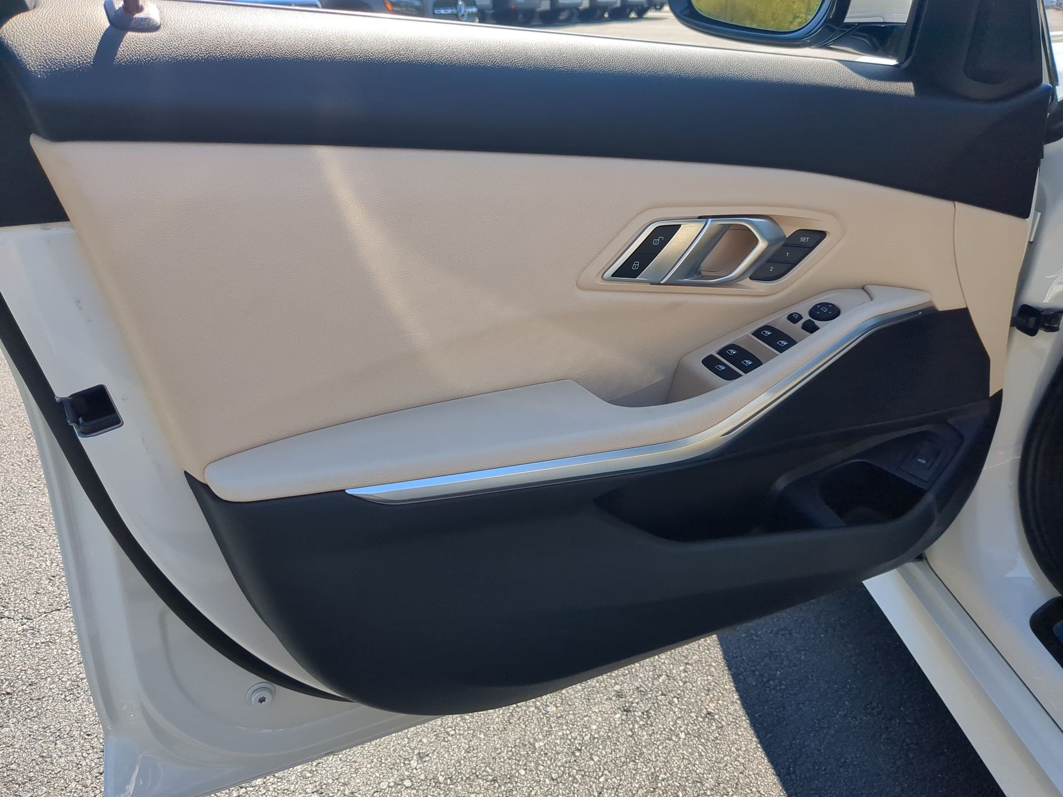 Used 2021 BMW 330i Sedan w/ Premium Package RWD image 14