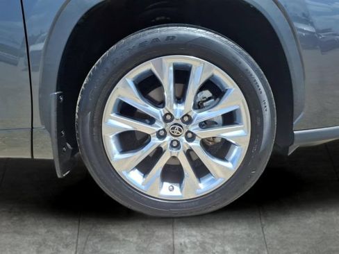Used 2022 Toyota Highlander Limited AWD/4WD image 9