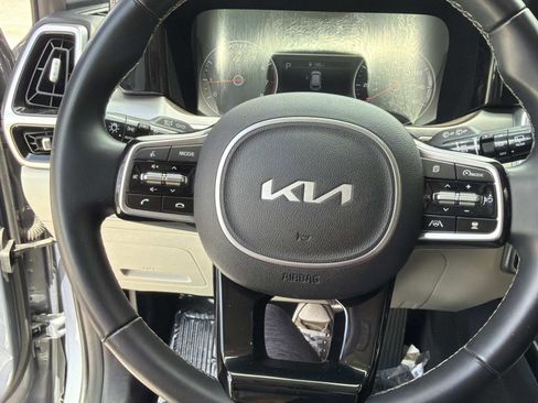 Used 2022 Kia Sorento SX AWD/4WD image 28