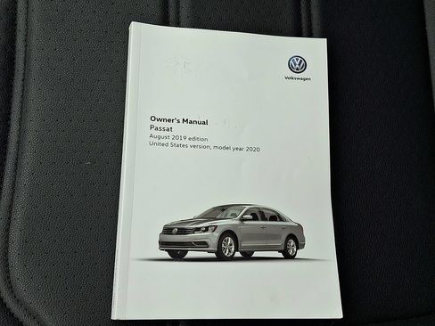 Used 2020 Volkswagen Passat 2.0T R-Line FWD image 28