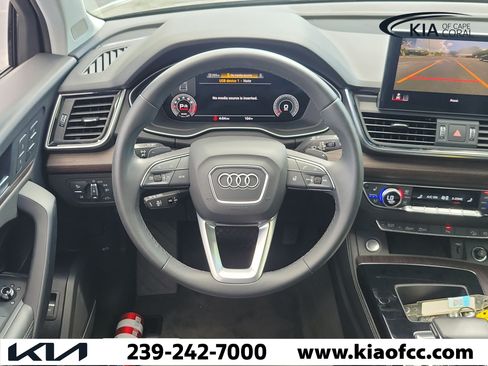 Used 2023 Audi Q5 2.0T Premium Plus w/ Premium Plus Package AWD/4WD image 18
