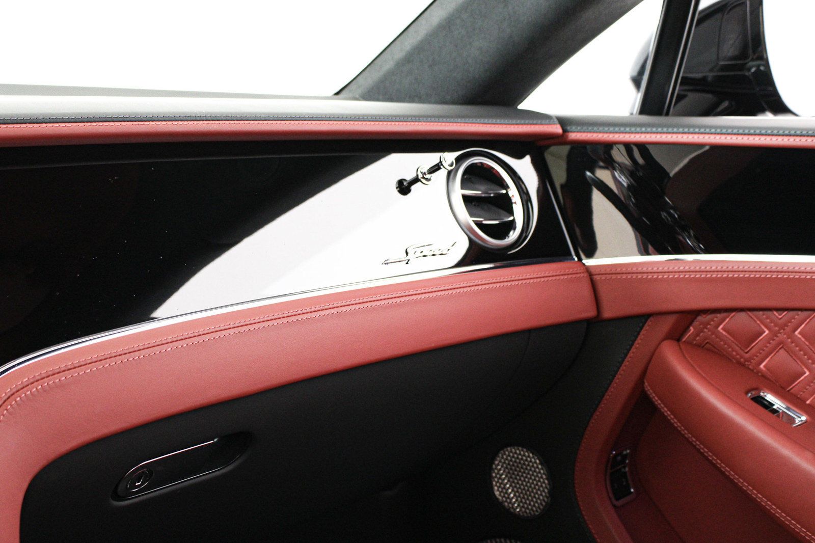 Used 2024 Bentley Continental GT Speed AWD/4WD image 38