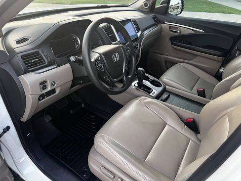 Used 2016 Honda Pilot EX image 8