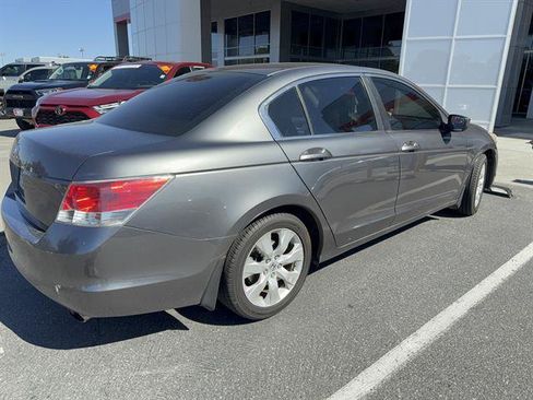 Used 2010 Honda Accord EX image 2