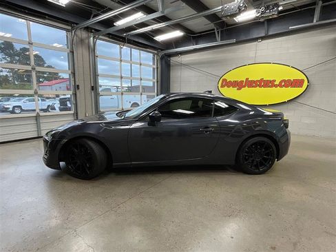 Used 2015 Scion FR-S RWD image 2