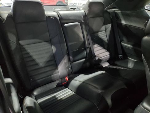 Used 2015 Dodge Challenger R/T Plus RWD image 22