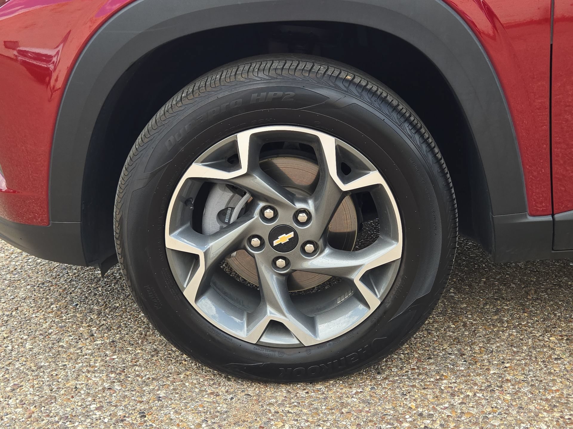 Used 2025 Chevrolet Trax LT FWD image 11