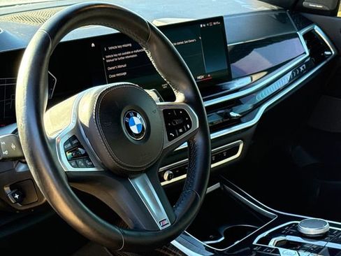 Used 2023 BMW X7 xDrive40i w/ M Sport Package image 21