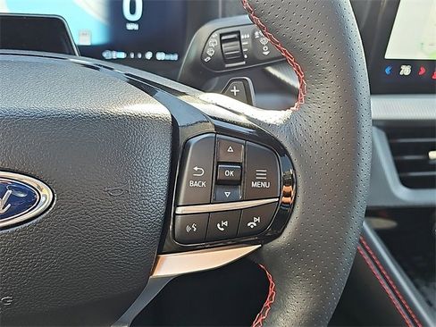Used 2025 Ford Explorer ST image 26