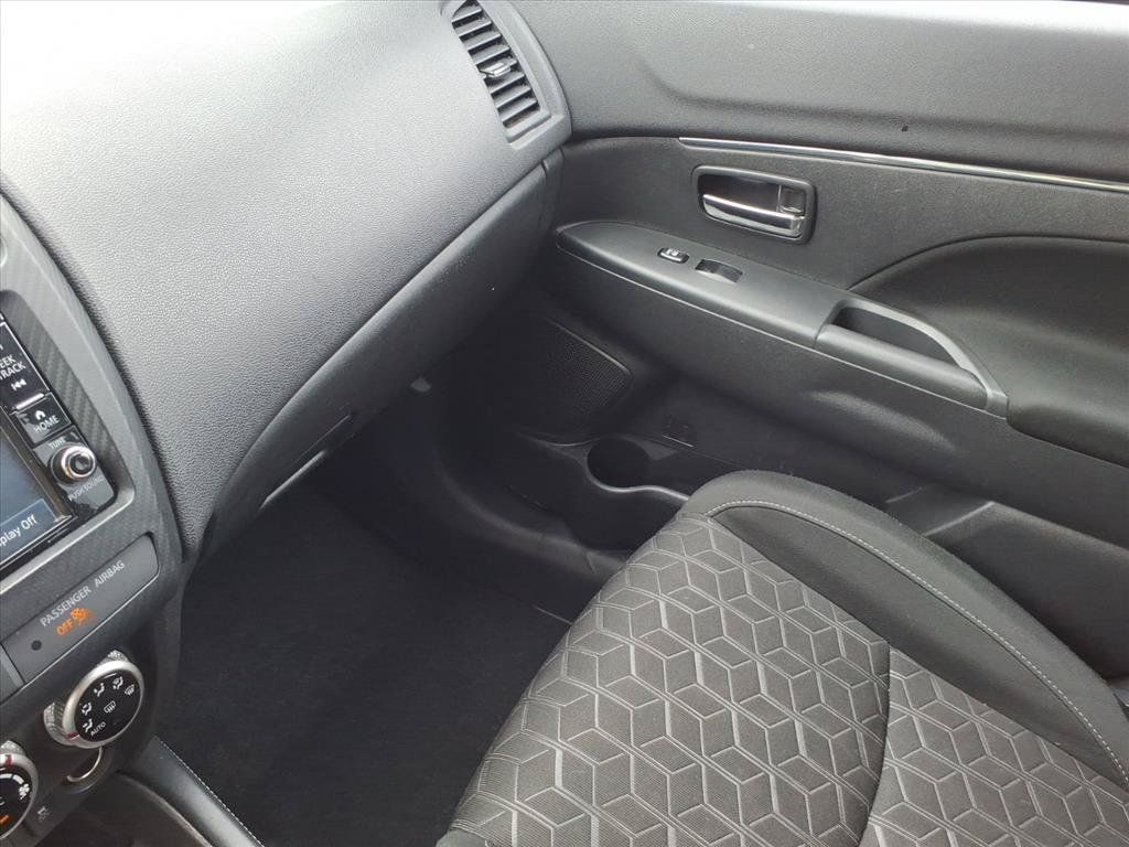 Used 2024 Mitsubishi Outlander Sport SE AWD/4WD image 32