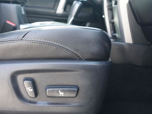 Used 2023 Toyota 4Runner SR5 Premium w/ Moonroof Package RWD image 29