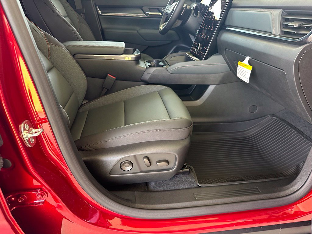 New 2027 GMC Terrain AT4 w/ Convenience Package III AWD/4WD image 38