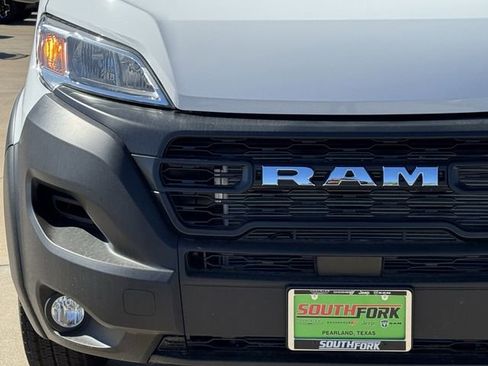 New 2026 RAM ProMaster 2500 w/ Convenience Group FWD image 8