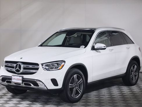 Used 2020 Mercedes-Benz GLC 300 4MATIC image 3