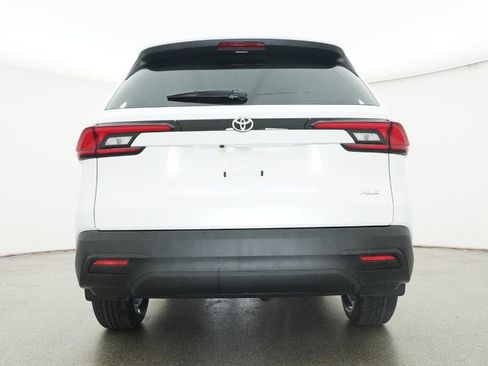 New 2026 Toyota Grand Highlander XLE image 40