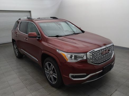 Used 2017 GMC Acadia Denali w/ Technology Package FWD image 13