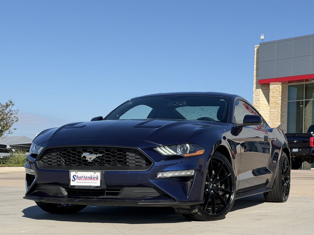 Used 2018 Ford Mustang Coupe w/ Equipment Group 101A RWD image 2