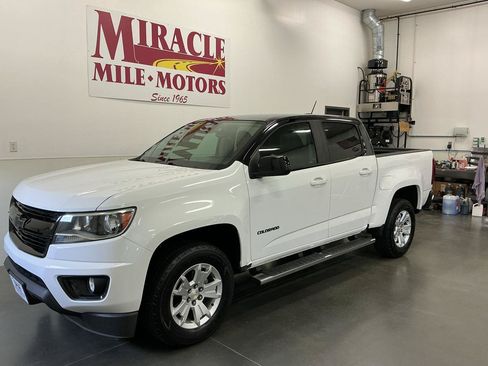 Used 2020 Chevrolet Colorado LT w/ LT Convenience Package RWD image 3