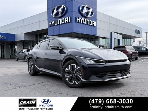 Used 2024 Kia EV6 Light image 1