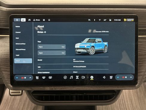 Used 2023 Rivian R1T Adventure image 27