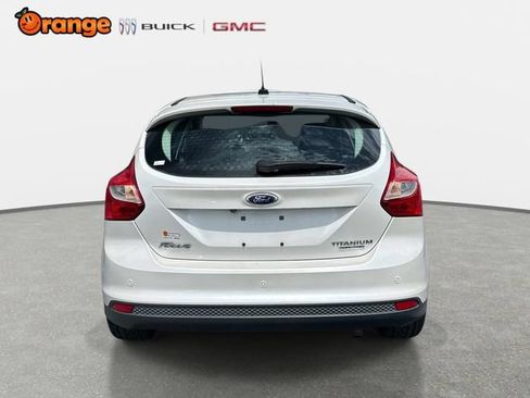 Used 2014 Ford Focus Titanium FWD image 4