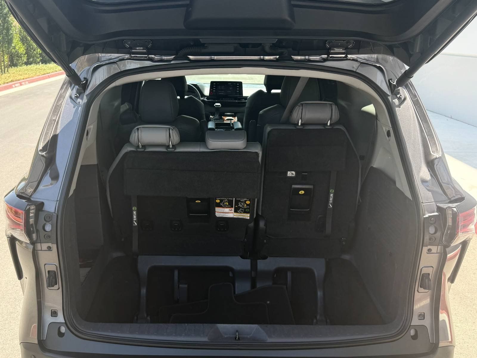 Used 2022 Toyota Sienna XLE FWD image 10