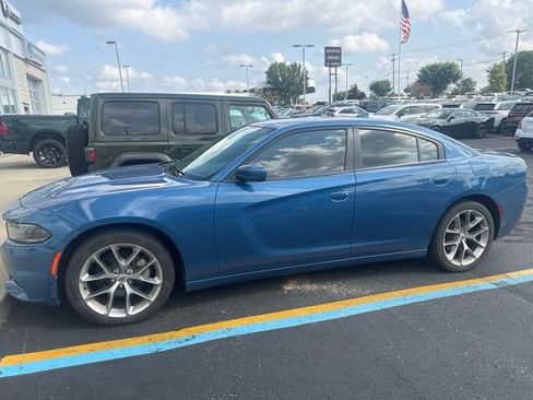 Used 2021 Dodge Charger SXT w/ Plus Group RWD image 1